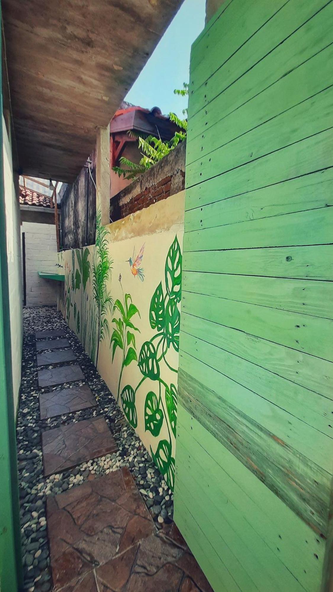 Indigo Motel كاريمونجاوا المظهر الخارجي الصورة