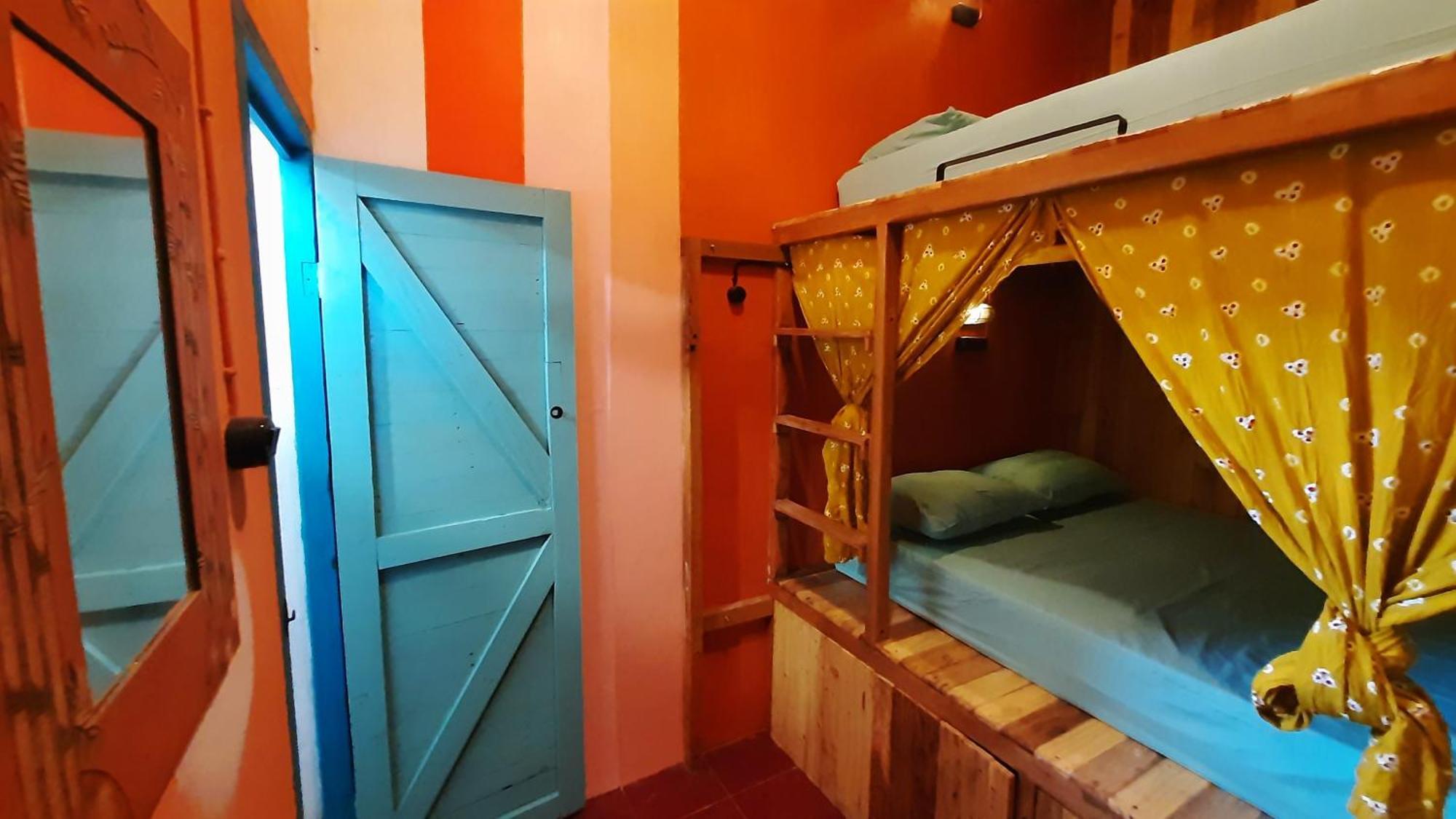 Indigo Motel كاريمونجاوا المظهر الخارجي الصورة
